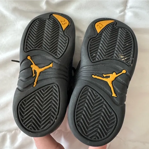 Air Jordan 12 Retro Toddler ‘Black Taxi’ Sneakers