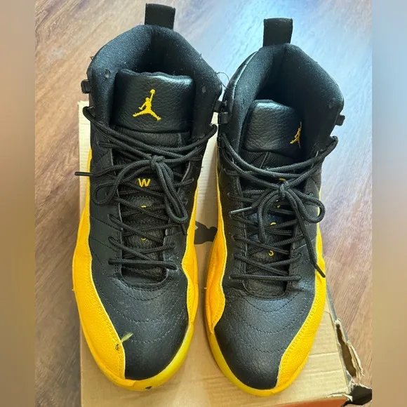 Air Jordan 12 Retro ‘University Gold’