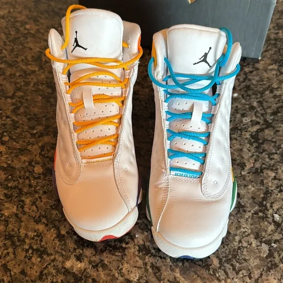 Air Jordan 13 Retro Colorful Sneakers EUC 6Y big kid