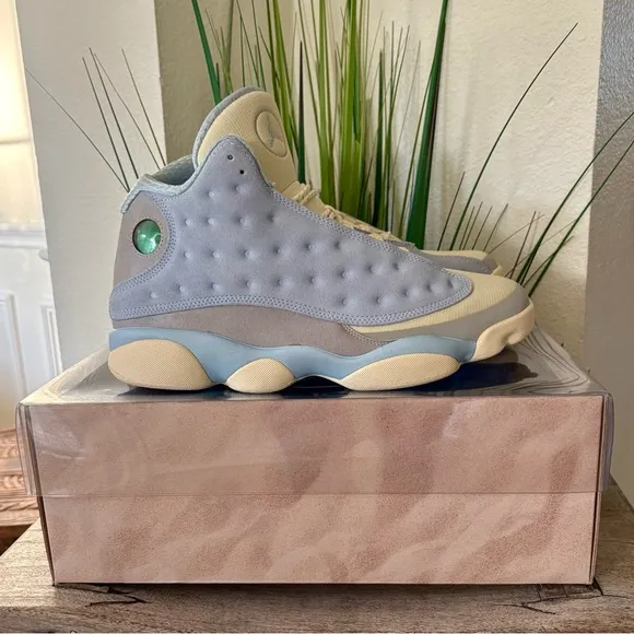 Air Jordan 13 Retro Solefly sneakers