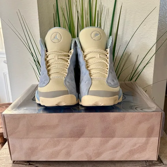 Air Jordan 13 Retro Solefly sneakers