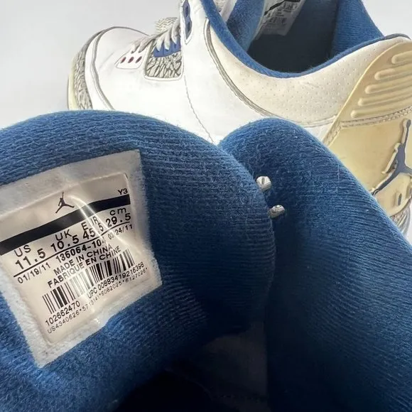 Air Jordan 3 Retro 2011 True Blue Sneakers