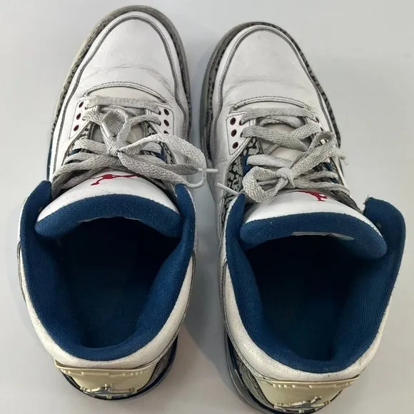 Air Jordan 3 Retro 2011 True Blue Sneakers