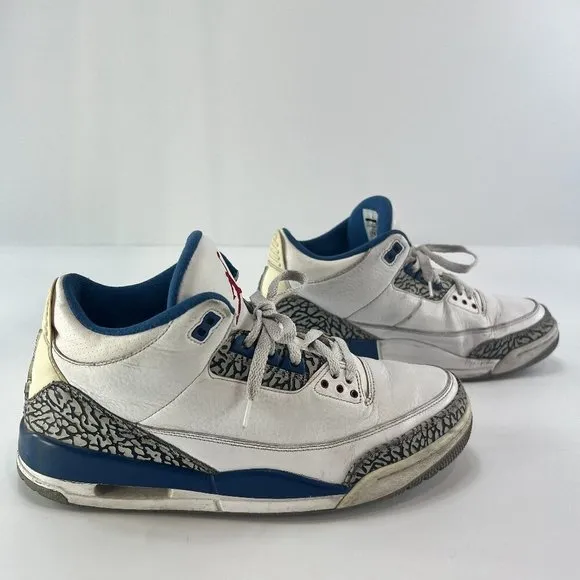 Air Jordan 3 Retro 2011 True Blue Sneakers