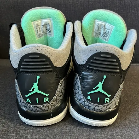 Air Jordan 3 Retro Green Glow Big Boy Size 5.5