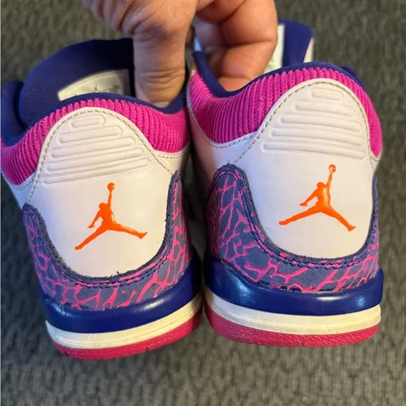 Air Jordan 3 Retro Size 3Y 441140-500 Barely Grape/Fire Pink Sneakers
