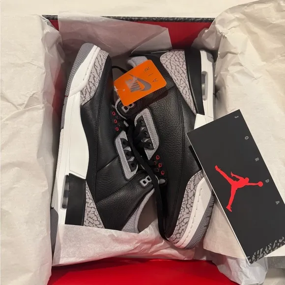 Air Jordan 3 Retro Sneakers