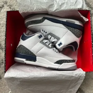 Air Jordan 3 Retro White and Midnight Navy Sneakers