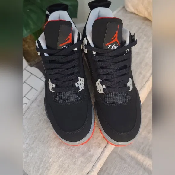 Air Jordan 4 Retro Bred (No Box)