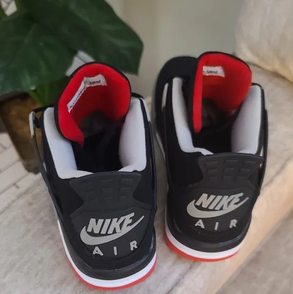 Air Jordan 4 Retro Bred (No Box)