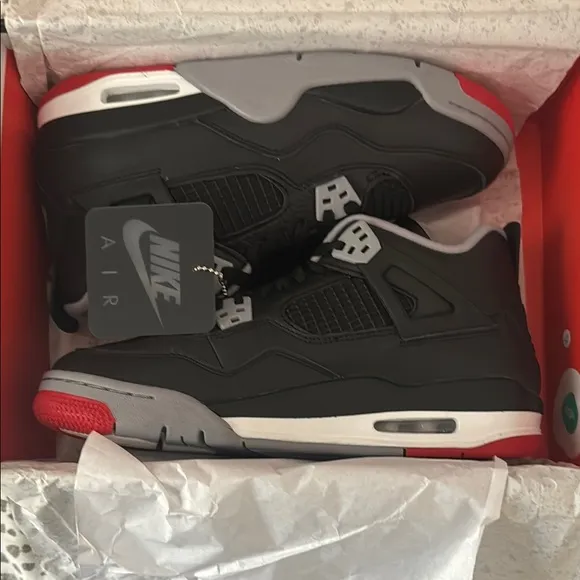 Air Jordan 4 RETRO GS Black and Red Sneakers