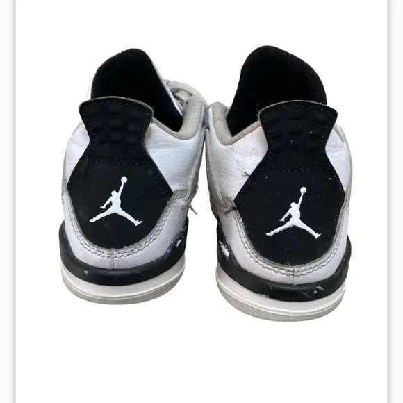 Air Jordan 4 retro military black Sneakers little kids size 12.5