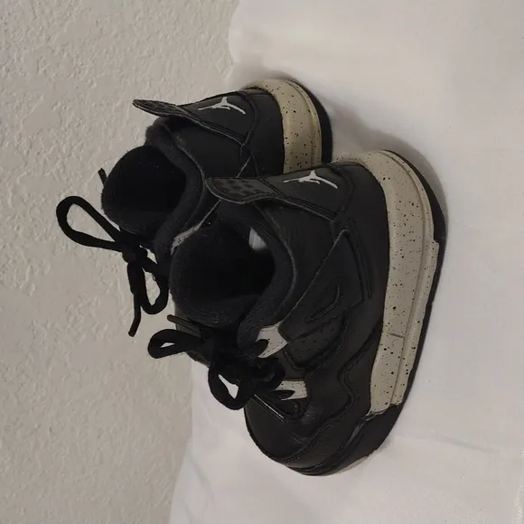 AIR Jordan 4 retro Oreo sneakers toddler size 5c