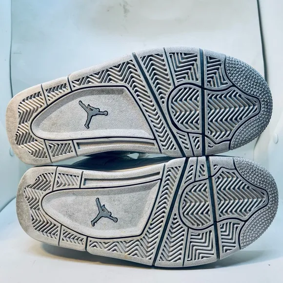 AIR JORDAN 4 RETRO PURE MONEY WHITE &amp; SILVER (408452-100) SIZE 6Y