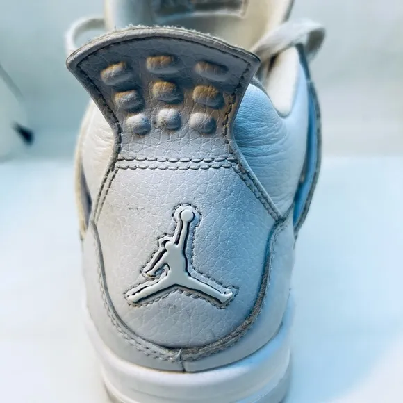 AIR JORDAN 4 RETRO PURE MONEY WHITE &amp; SILVER (408452-100) SIZE 6Y