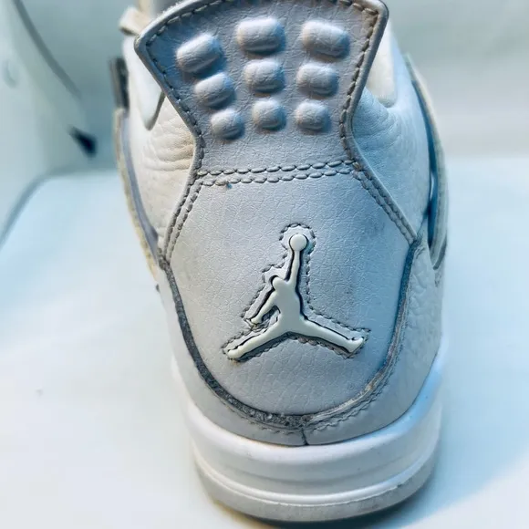 AIR JORDAN 4 RETRO PURE MONEY WHITE &amp; SILVER (408452-100) SIZE 6Y