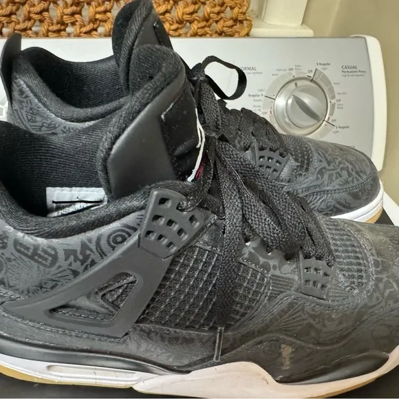 Air Jordan 4 Retro SE Black Sneakers