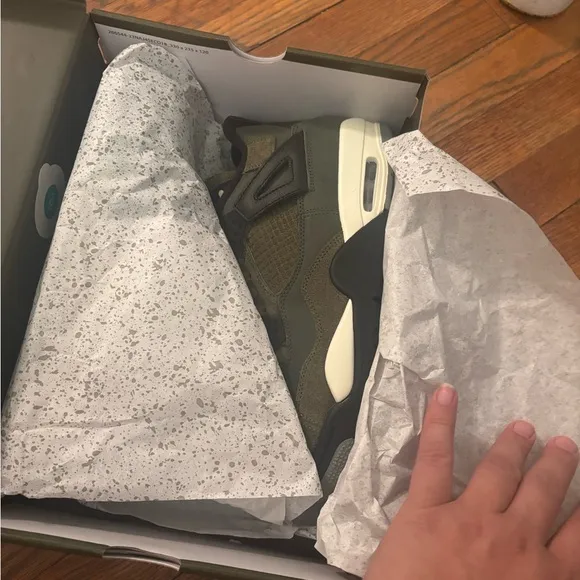 Air Jordan 4 Retro SE Craft Sneakers brand new