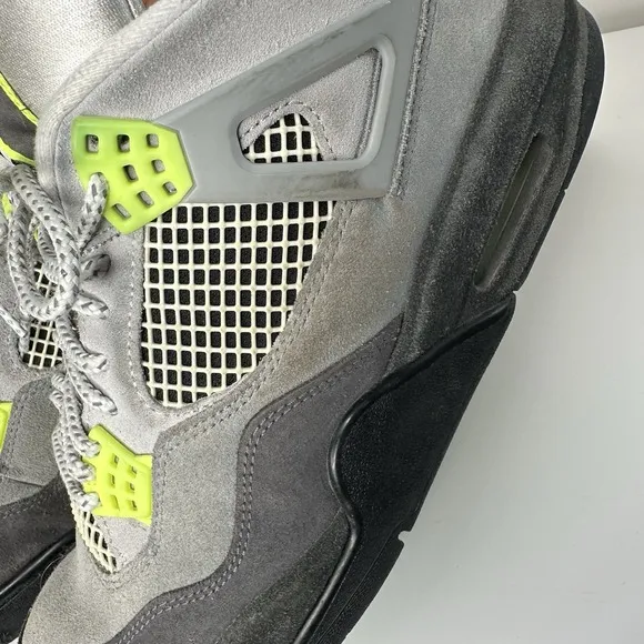 Air Jordan 4 Retro Se Neon 95 Style # CT5342-007 Men's Size 11.5 Sneakers Shoes