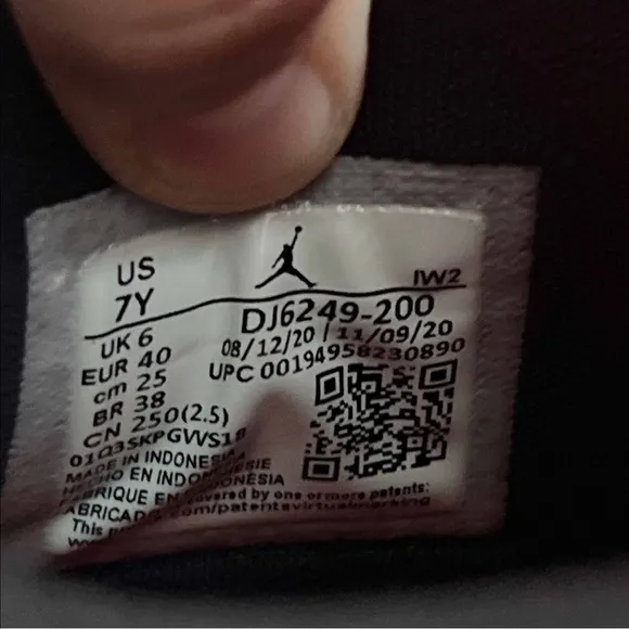 Air Jordan 4 Retro Taupe Haze