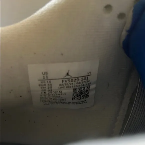 Air Jordan 4s Retro military blues