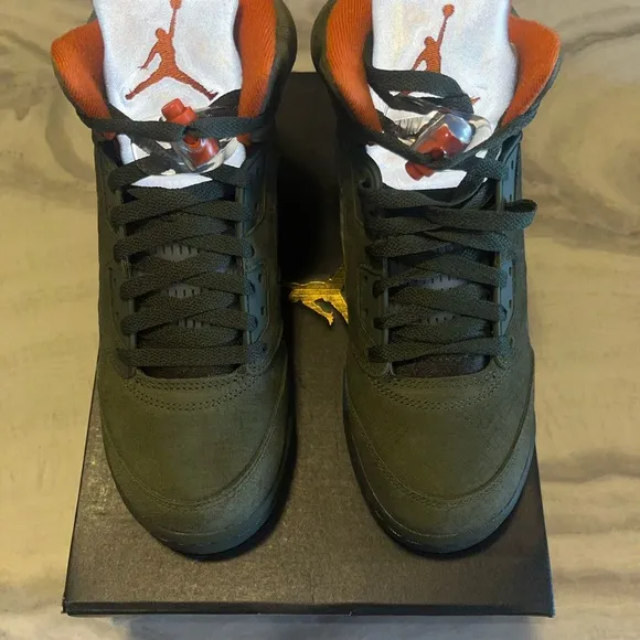 AIR JORDAN 5 GS - NWT &amp; BOX - UNWORN!