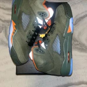 AIR JORDAN 5 GS - NWT &amp; BOX - UNWORN!