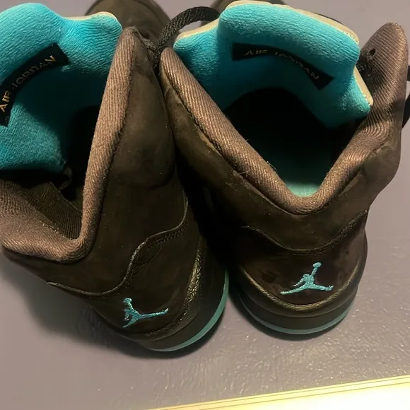 Air Jordan 5 Retro 'Aqua' Sneakers 7Y/ Sz 8