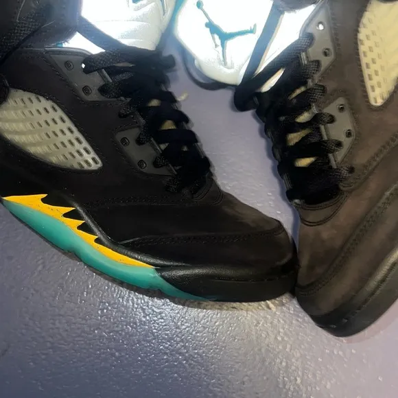 Air Jordan 5 Retro 'Aqua' Sneakers 7Y/ Sz 8
