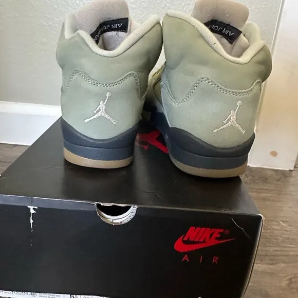 Air Jordan 5 Retro Jade