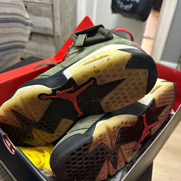 Air Jordan 6 Retro Cactus Jack Sneakers size 10.5