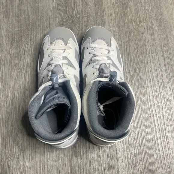Air Jordan 6 Retro Cool Grey GS Shoe Size 6.5Y Gray 384665-100 Preowned