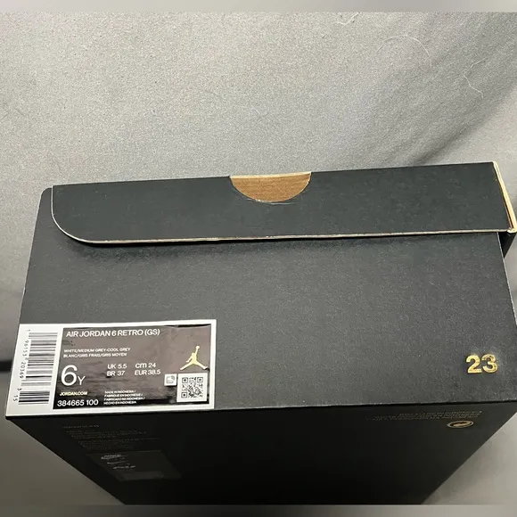 Air Jordan 6 Retro (GS) size 6 Y - used in Extremely good condition with box