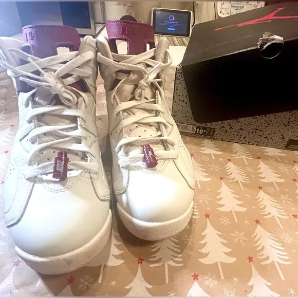 Air Jordan 6 Retro “Maroon 2015” classic sneakers with Original Box