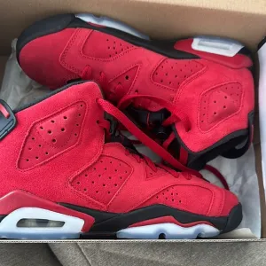 Air Jordan 6.5Y Retro (GS) Varsity Red/Black Sneakers