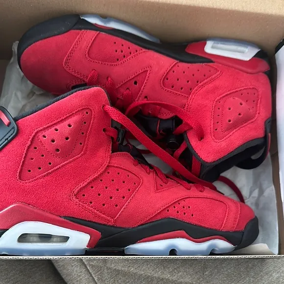 Air Jordan 6.5Y Retro (GS) Varsity Red/Black Sneakers