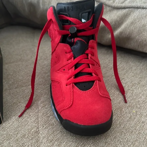 Air Jordan 6.5Y Retro (GS) Varsity Red/Black Sneakers