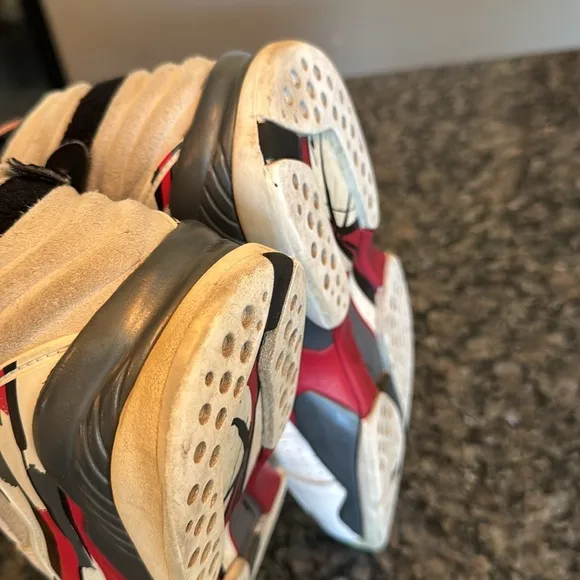 Air Jordan 8 retro bugs bunny with card White and Black Sneakers GUC 10