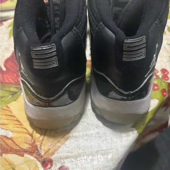 Air Jordan Retro 11 Black Sneakers