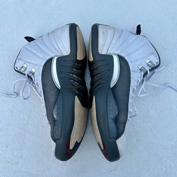 Air Jordan Retro 12 Flints Sneakers Hightops Sz. 10