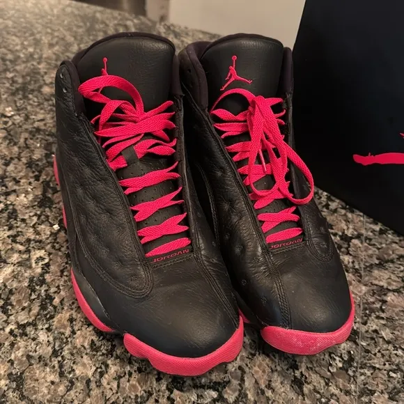Air Jordan retro 13 Dirty bred Red black cat playoffs Sneakers EUC 10.5