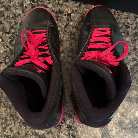 Air Jordan retro 13 Dirty bred Red black cat playoffs Sneakers EUC 10.5