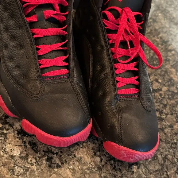 Air Jordan retro 13 Dirty bred Red black cat playoffs Sneakers EUC 10.5