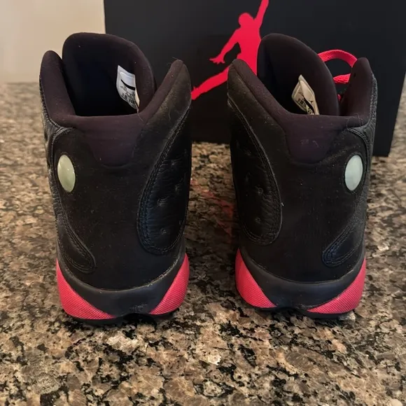 Air Jordan retro 13 Dirty bred Red black cat playoffs Sneakers EUC 10.5
