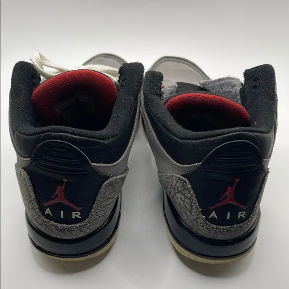 Air Jordan Retro 3 04/13/2011