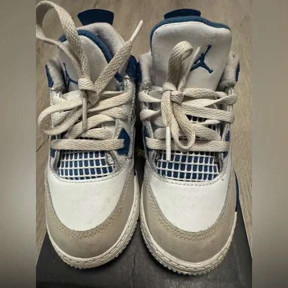 Air Jordan Retro 4 Military Blue Off White Grey