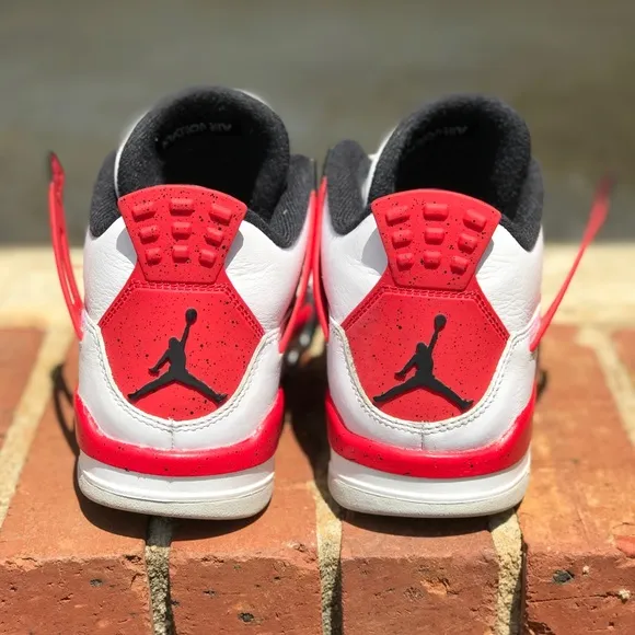 Air Jordan Retro 4 “Red Cement” Size 7Y / 8.5 Wmns