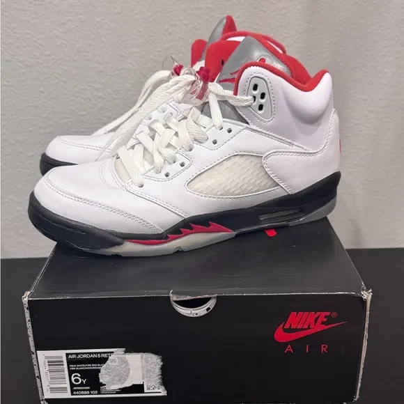 Air Jordan Retro 5, Fire Red Silver Tongue (2020) (GS)