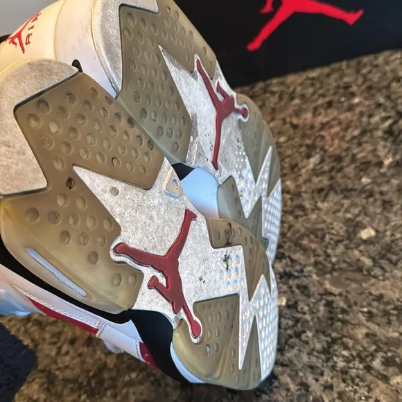 Air Jordan retro 6 Carmine Red and White Sneakers EUC 10.5