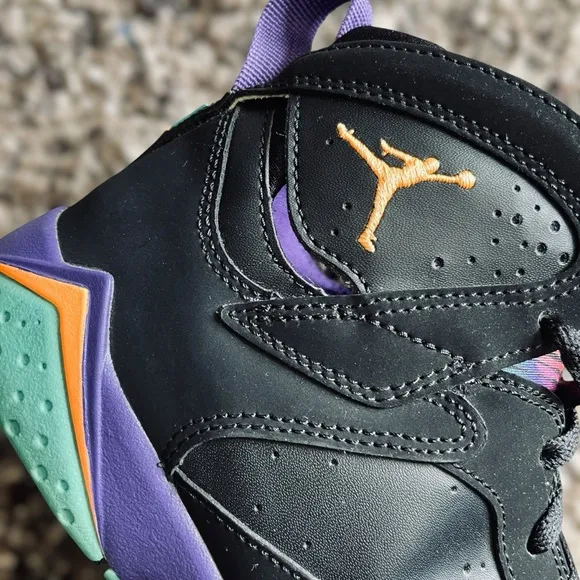 Air Jordan Retro 7 Sneakers